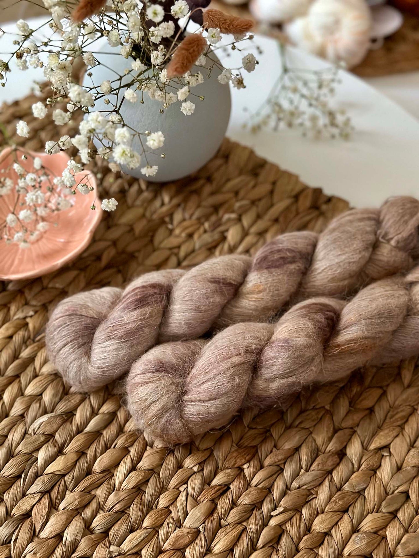 Udu Lite Yarn - Pebble