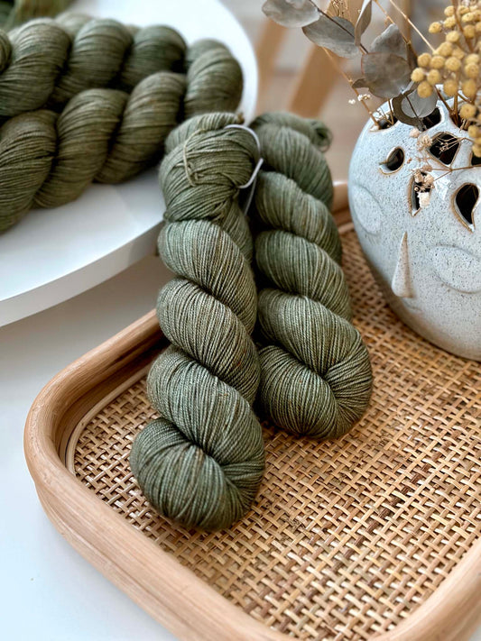 BFL Silky Sock lanka - Little Olive