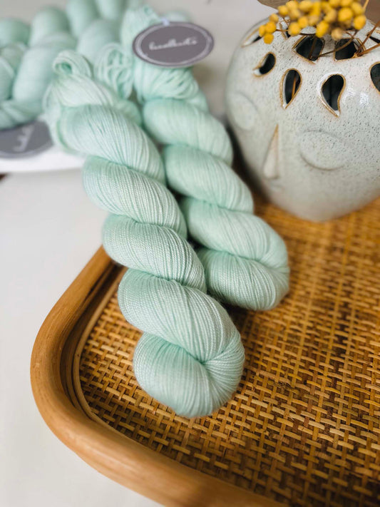 BFL Silky Sock lanka - Mint Green